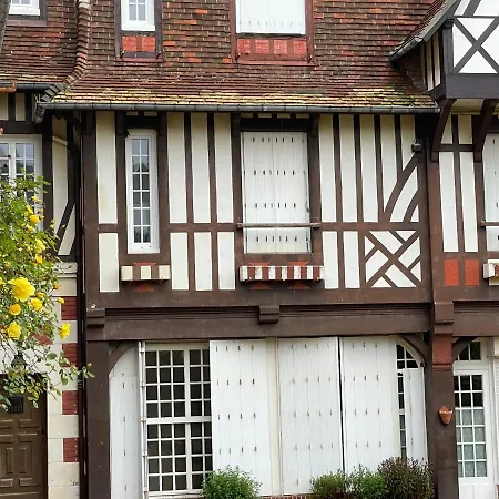 Des Fleurs Et Des Vagues Villerville