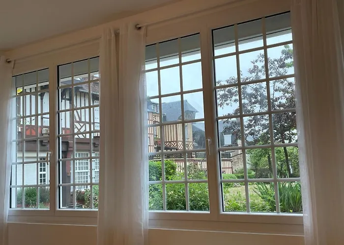 Des Fleurs Et Des Vagues