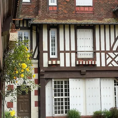 Des Fleurs Et Des Vagues Apartment Villerville